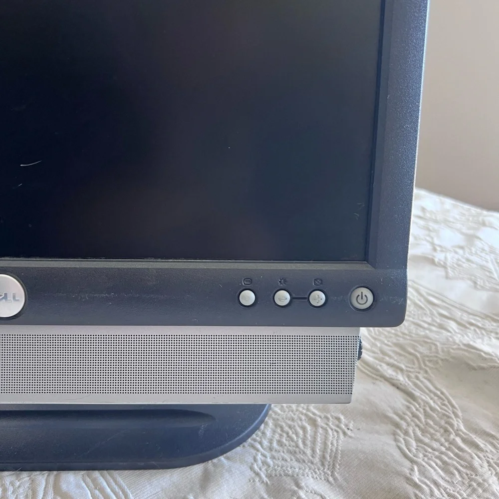 DELL E173FPf Flat Screen LCD Monitor w/ Stand & Power Cord 17” AS501 FC